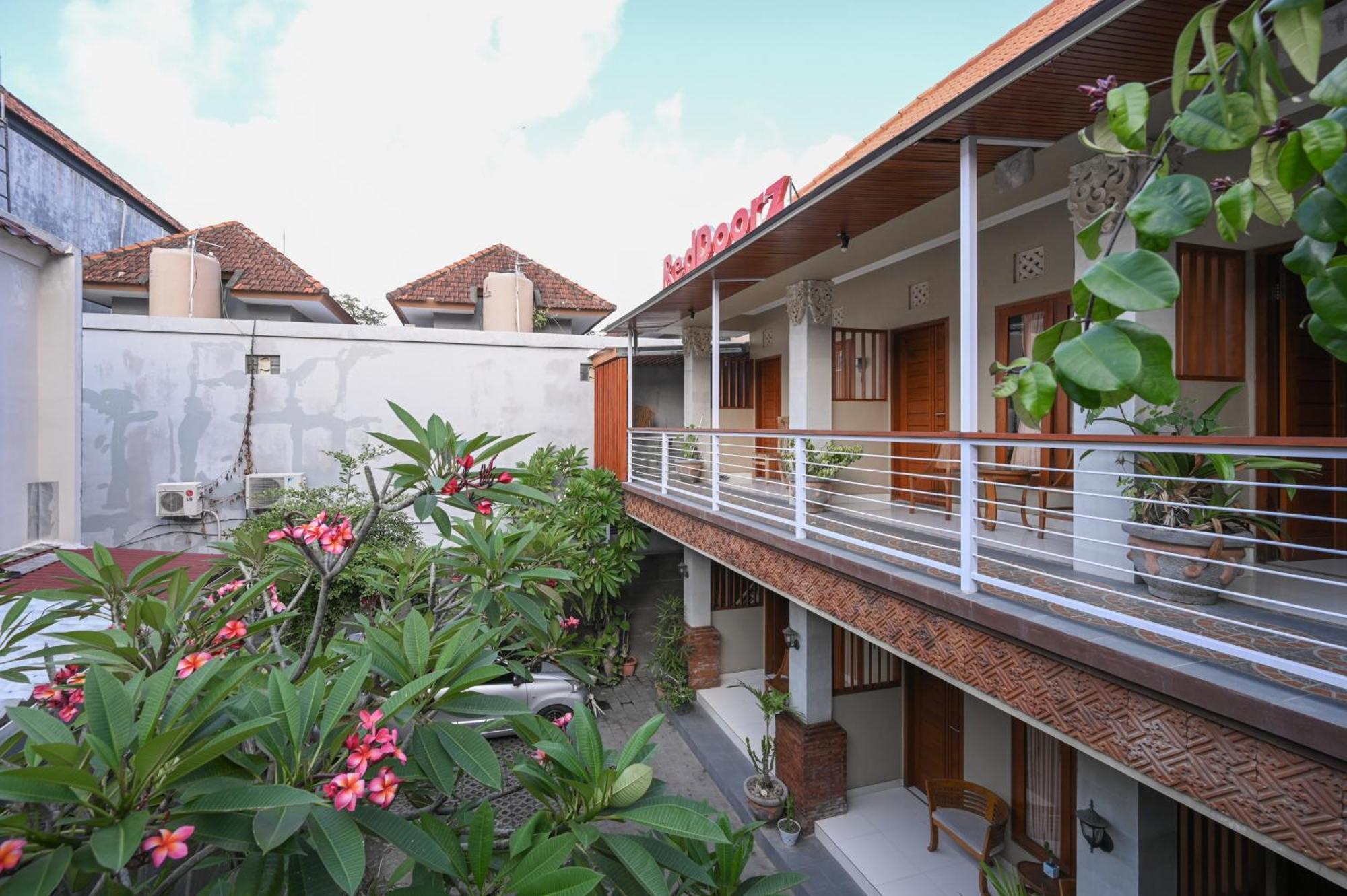 Reddoorz Near Mertasari Beach 2 Pesanggaran Экстерьер фото