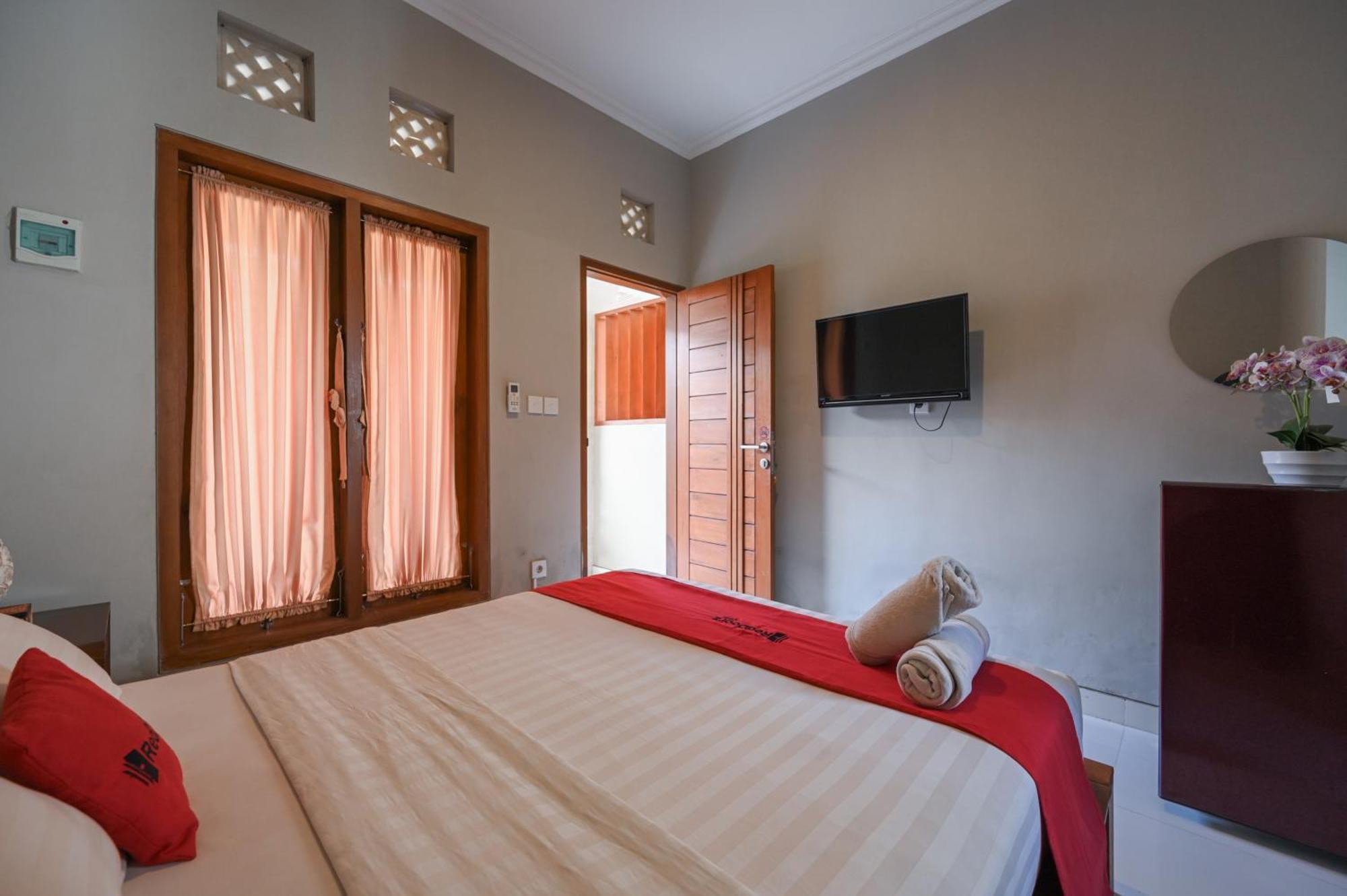 Reddoorz Near Mertasari Beach 2 Pesanggaran Экстерьер фото