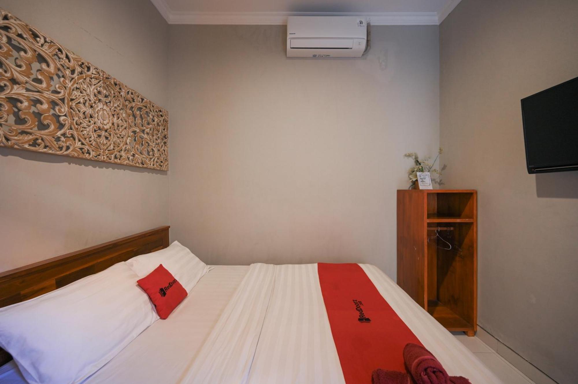 Reddoorz Near Mertasari Beach 2 Pesanggaran Экстерьер фото
