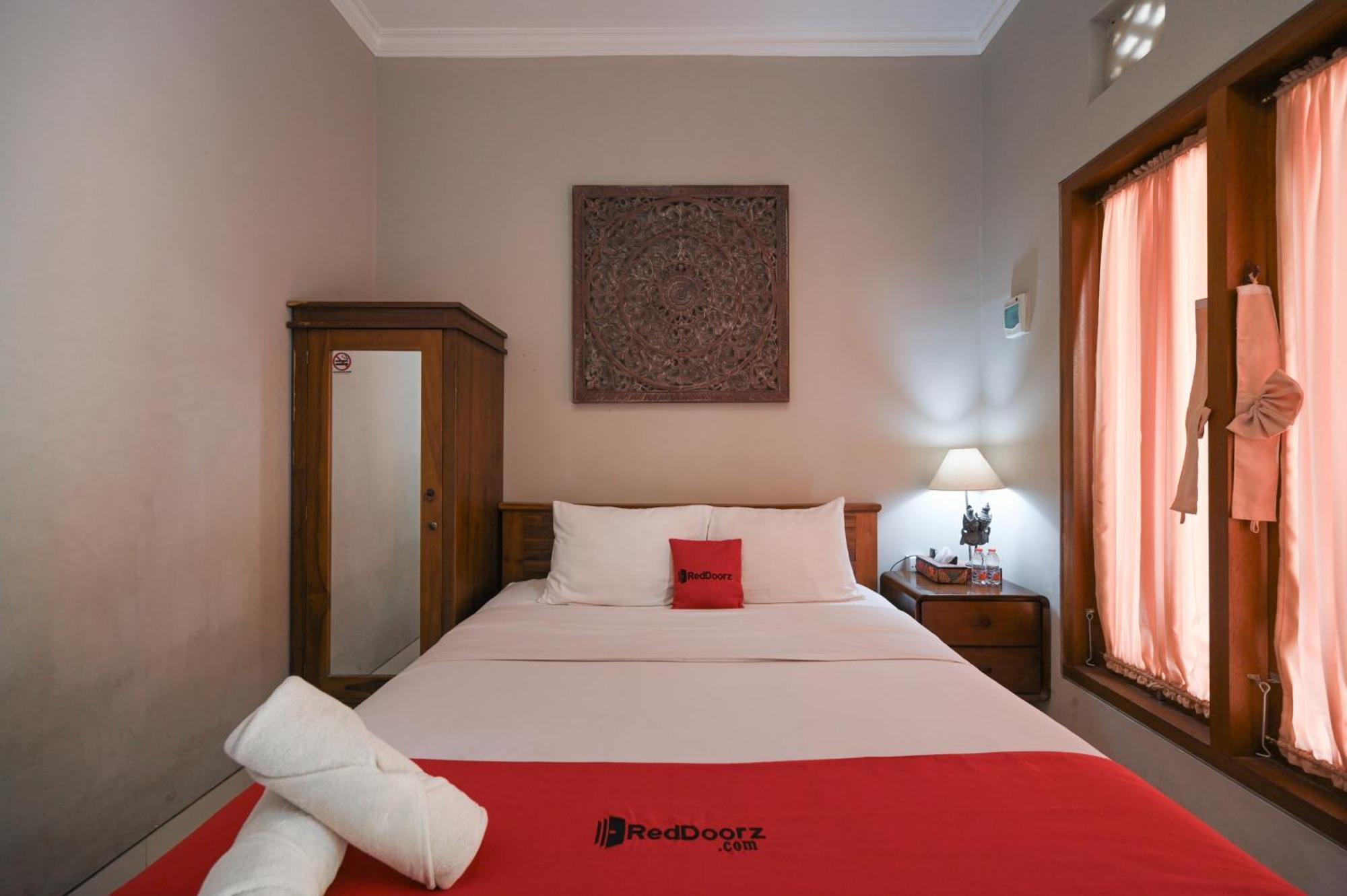 Reddoorz Near Mertasari Beach 2 Pesanggaran Экстерьер фото